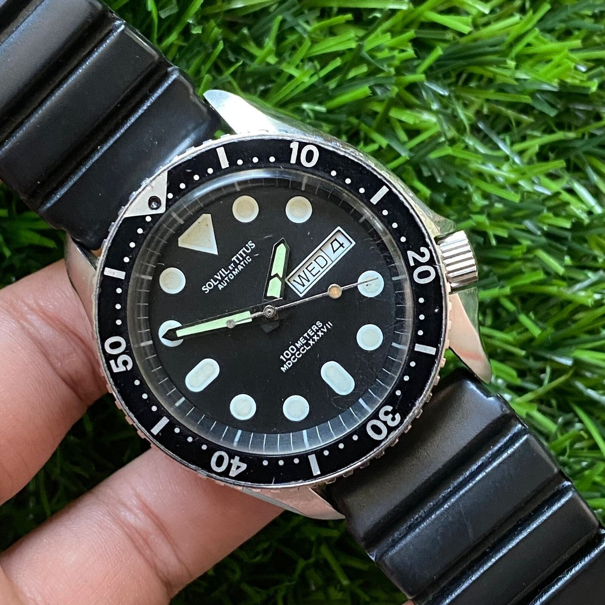 Rare Solvil et Titus Diver Automatic Black Dial Day Date Vintage Swiss Watch Men