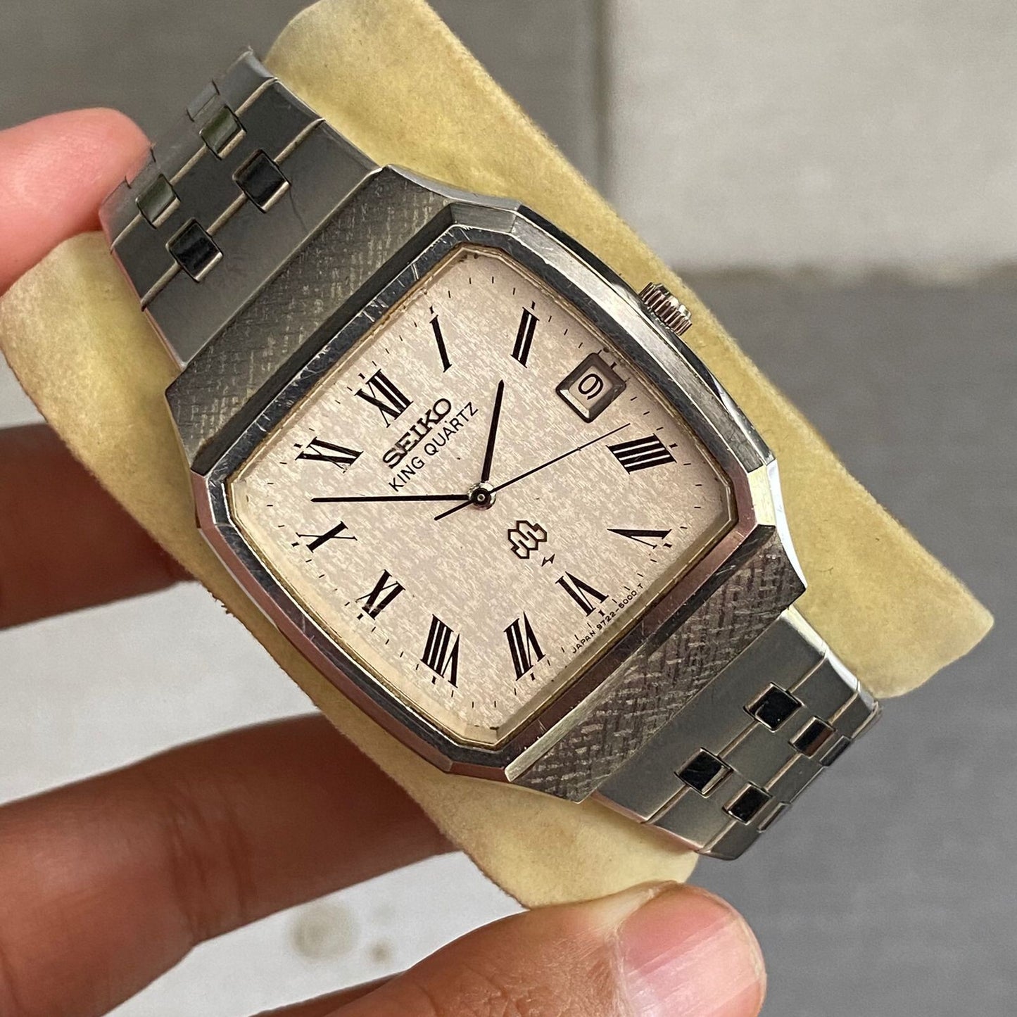 RARE Seiko King Quartz 9722-5000 Silver Snowflake Dial Date Vintage Men Watch