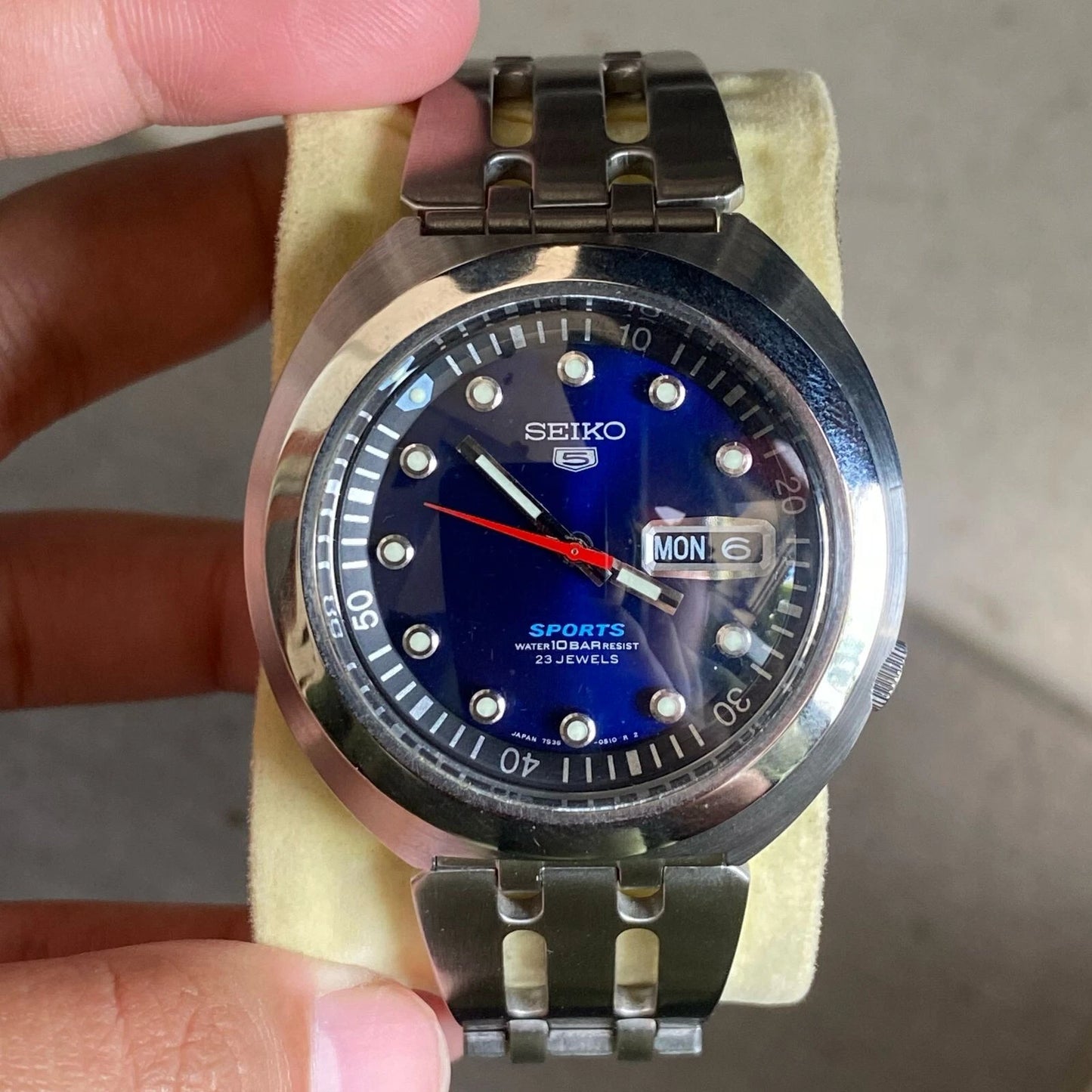 RARE Seiko SBSS011 Sushi Roll Reissue Automatic Day Date Blue Dial Vintage Watch