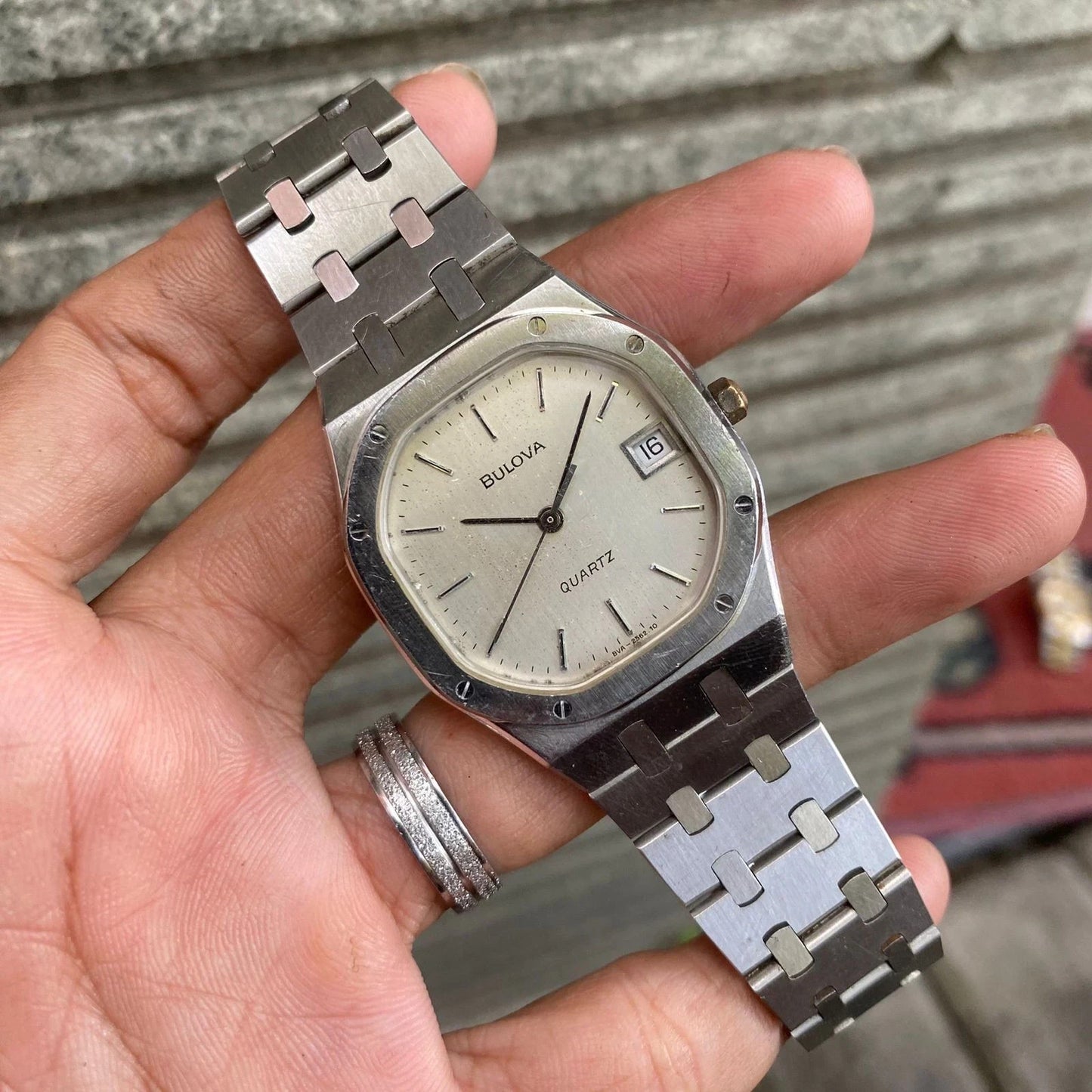 Rare Bulova Oak Style Hexagon Silver Quartz All Original Swiss
