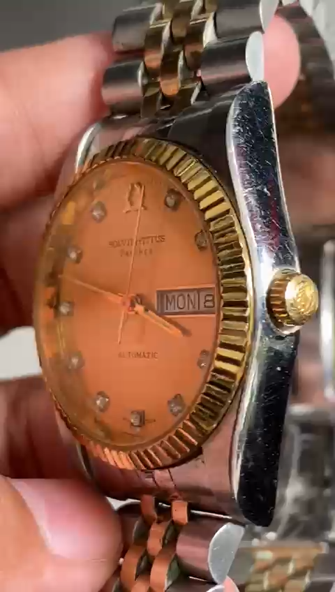RARE Solvil et Titus Automatic Index Diamond Day Date Two Tone Vintage Watch