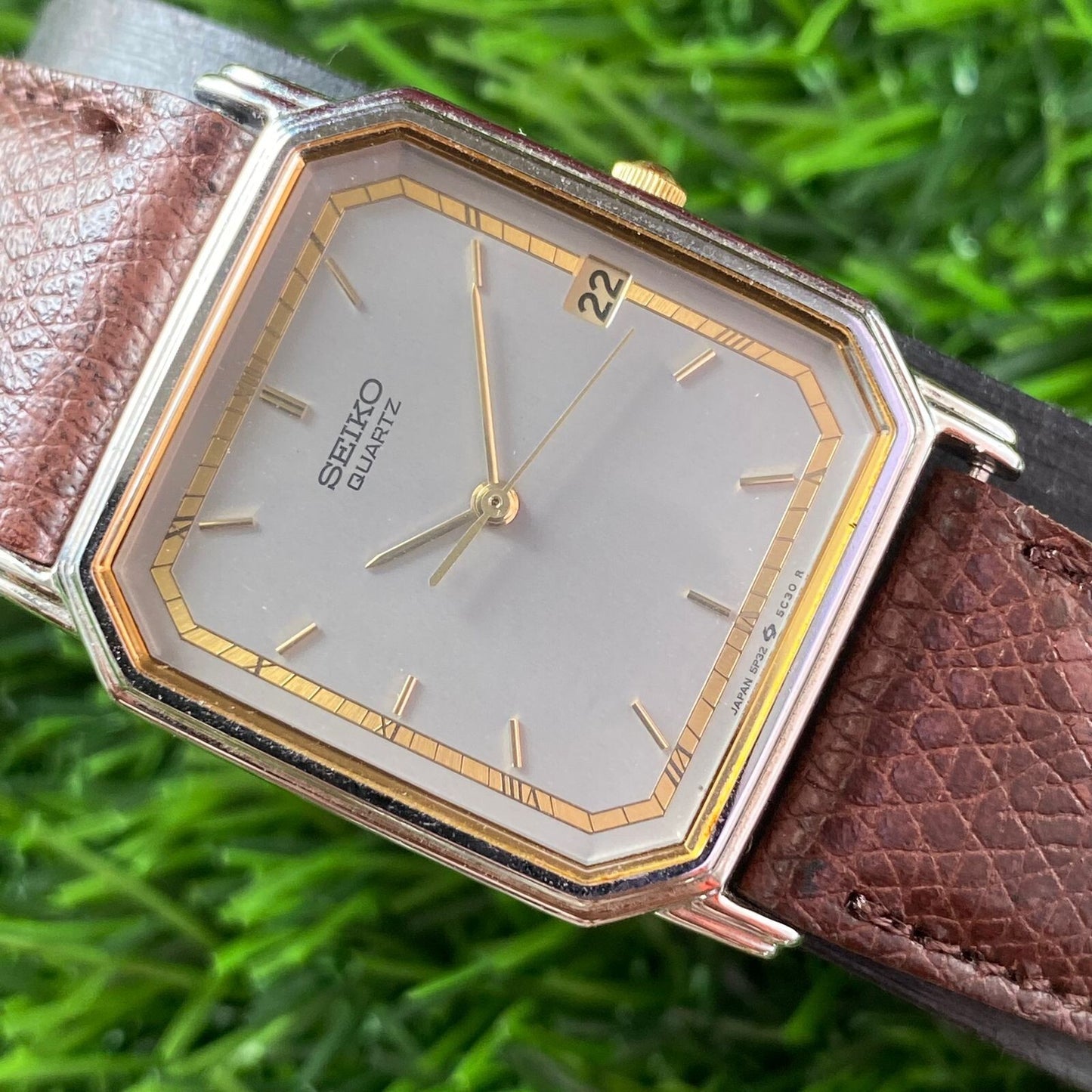 Rare Seiko Tank Quartz 5P32-3B70 Gray Dial Leather Strap Dress Fashion Watch JR