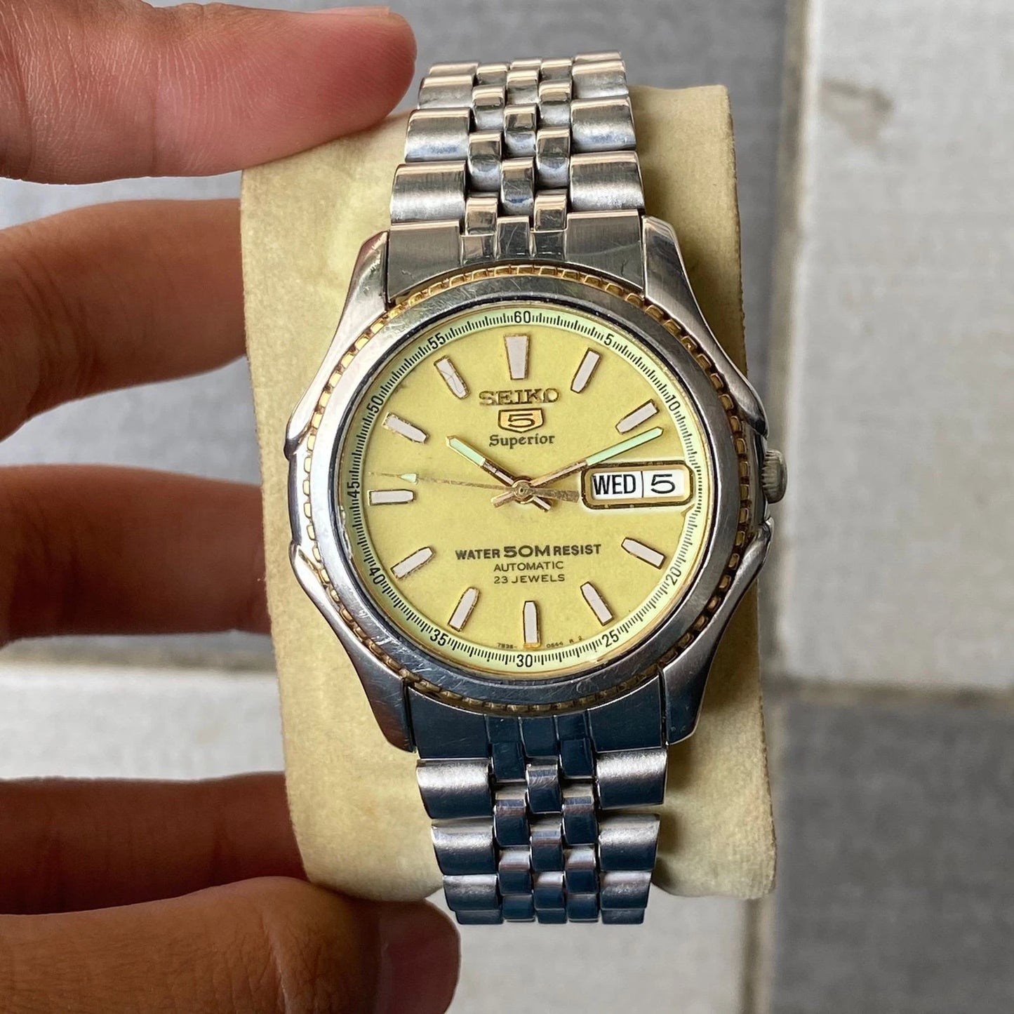 Rare Seiko 5 Superior Automatic 7S36 Luminous Dial Day Date Watch Vintage Men