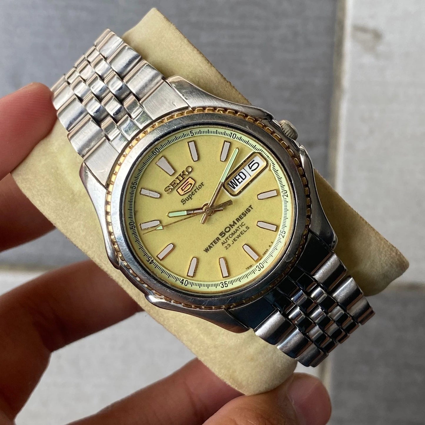 Rare Seiko 5 Superior Automatic 7S36 Luminous Dial Day Date Watch Vintage Men
