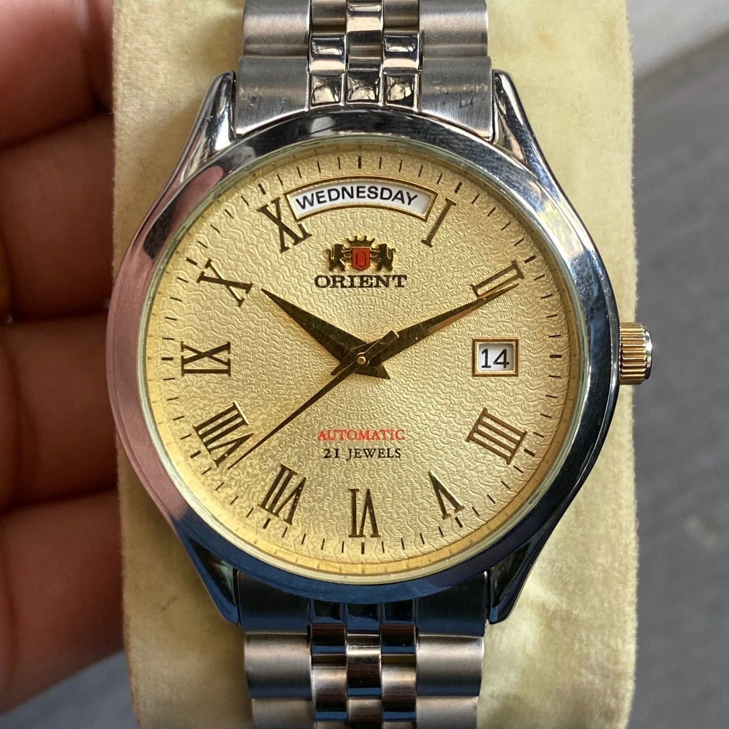 Rare Orient President Automatic Roman Index Beige Dial Day Date Vintage Watch