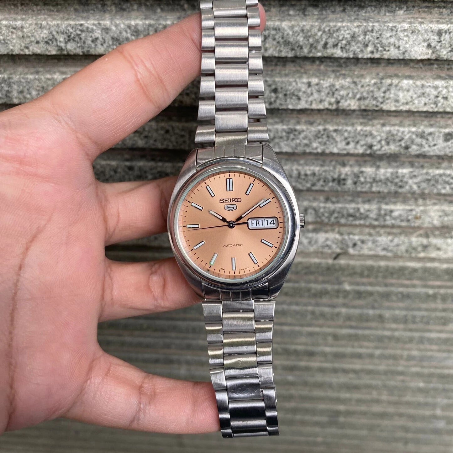 RARE Seiko 5 Salmon Dial SNXA11 Day Date Automatic 7s26-0430 Men Watch Vintage