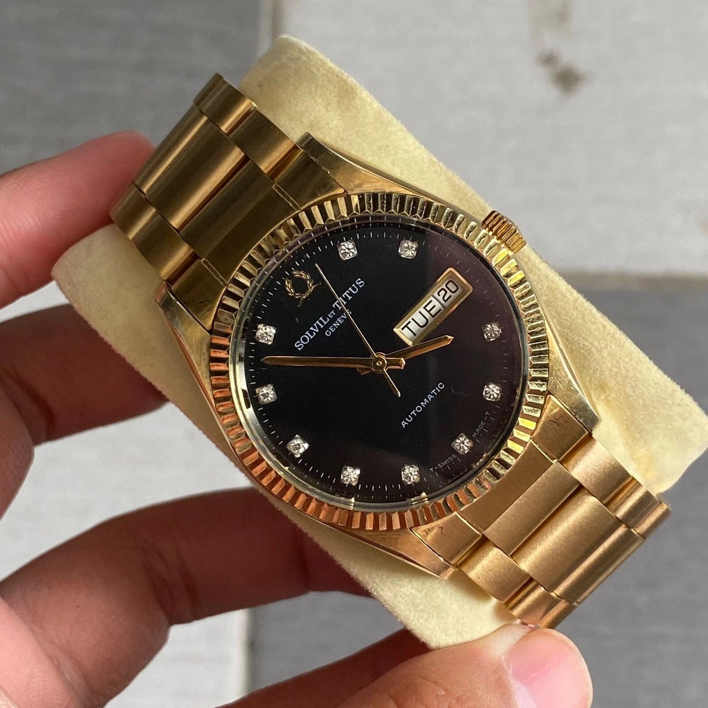 RARE Solvil et Titus Geneve Automatic Day Date Black Dial Diamond Index Watch