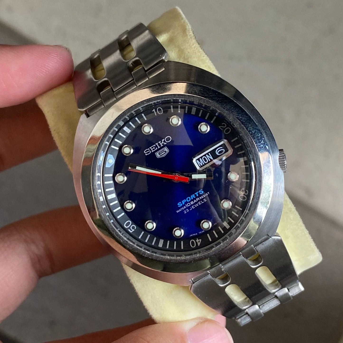 RARE Seiko SBSS011 Sushi Roll Reissue Automatic Day Date Blue Dial Vintage Watch