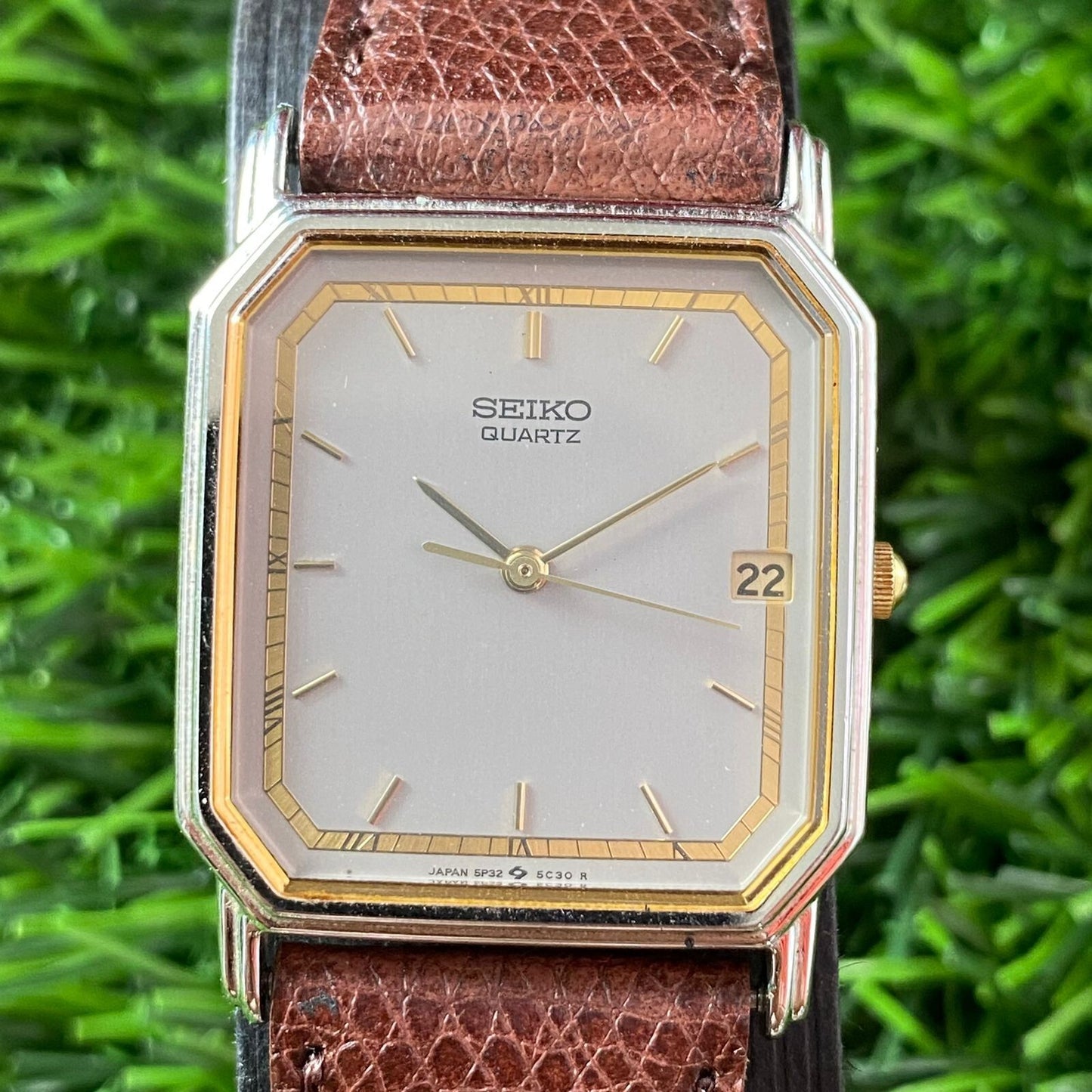 Rare Seiko Tank Quartz 5P32-3B70 Gray Dial Leather Strap Dress Fashion Watch JR