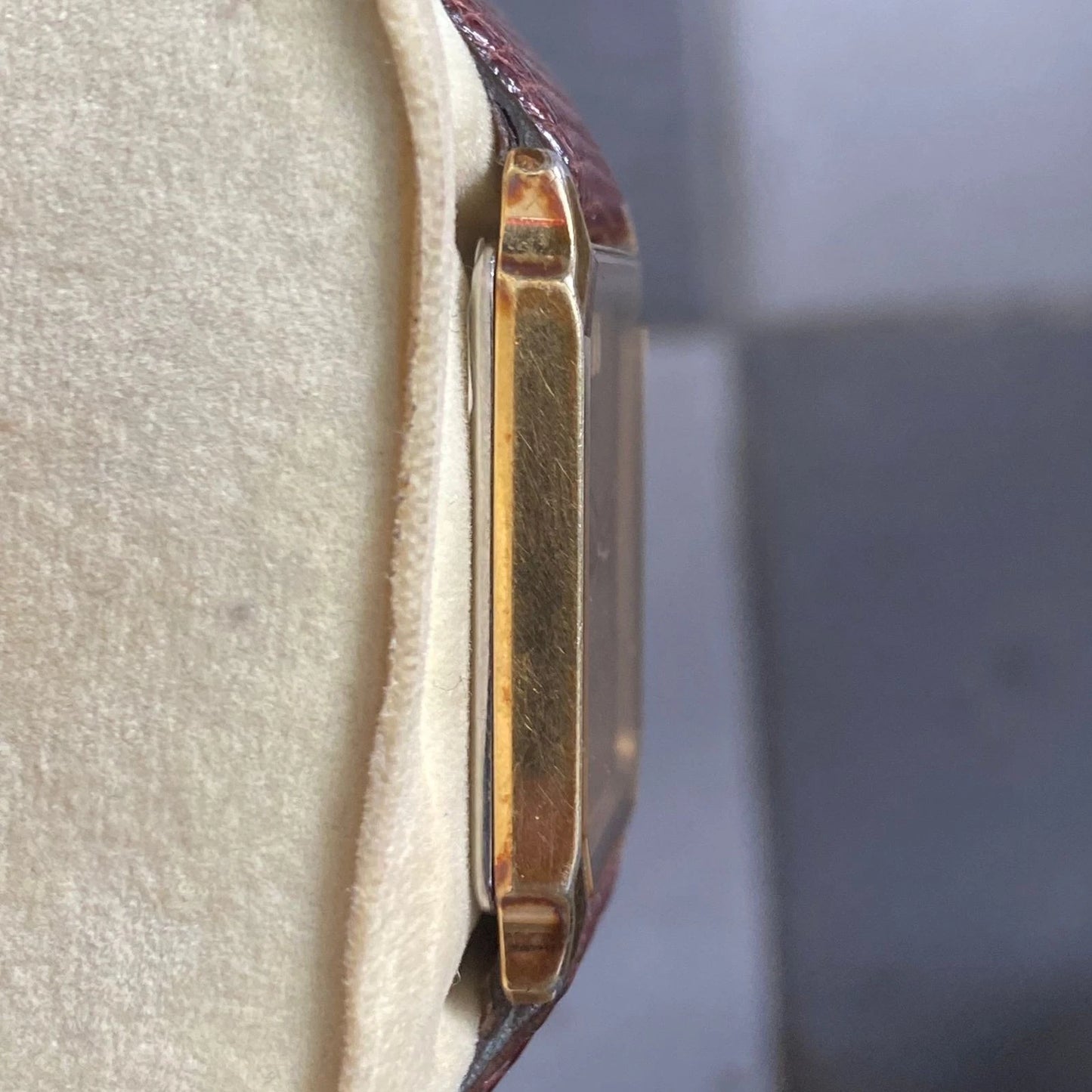 Rare Seiko Dolce Quartz Tank Gold Thin Index Baton Antimagnetic Vintage Watch
