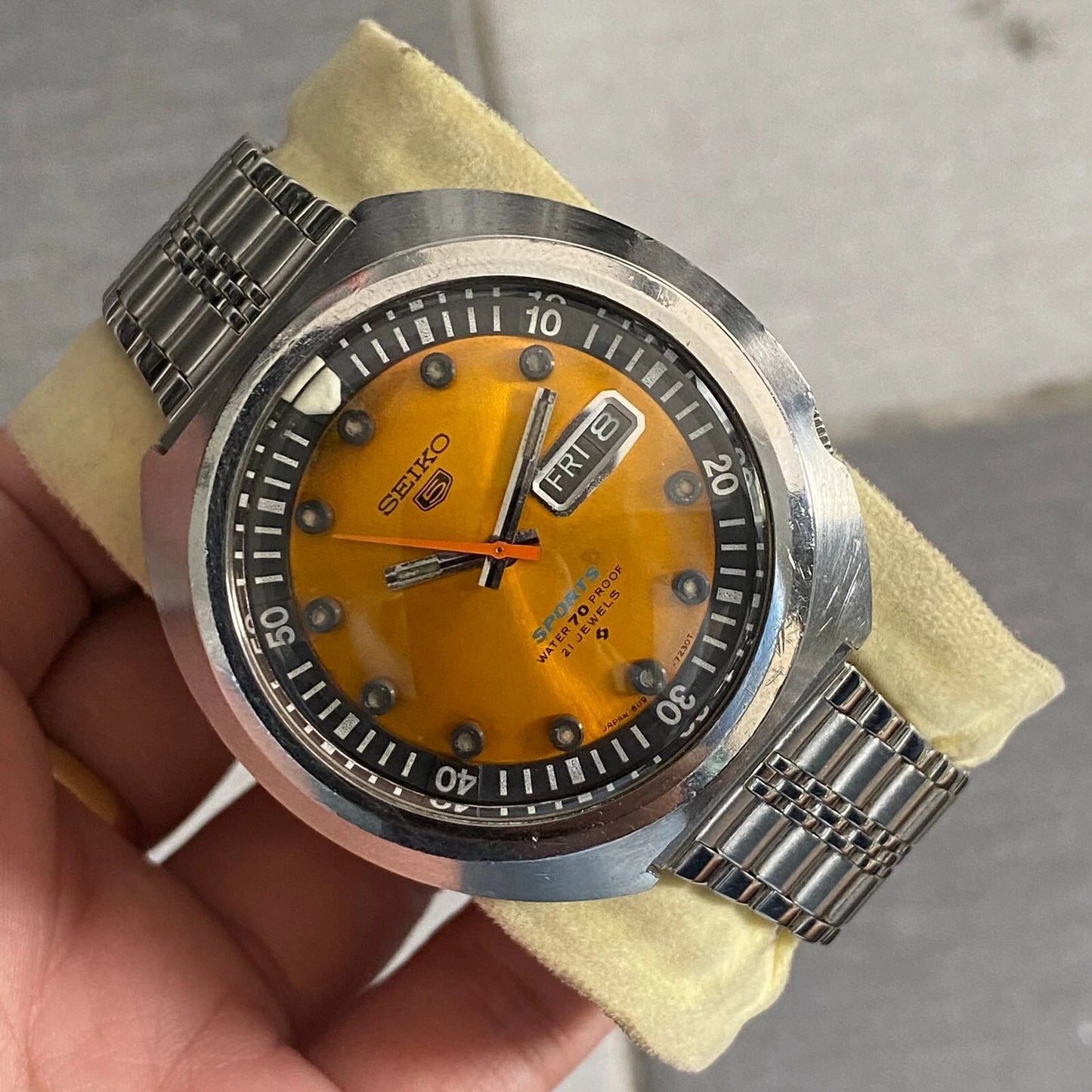 RARE Seiko 5 Sports SBSS009 Automatic 7S36-0060 Orange Dial Sushi Roll Vintage