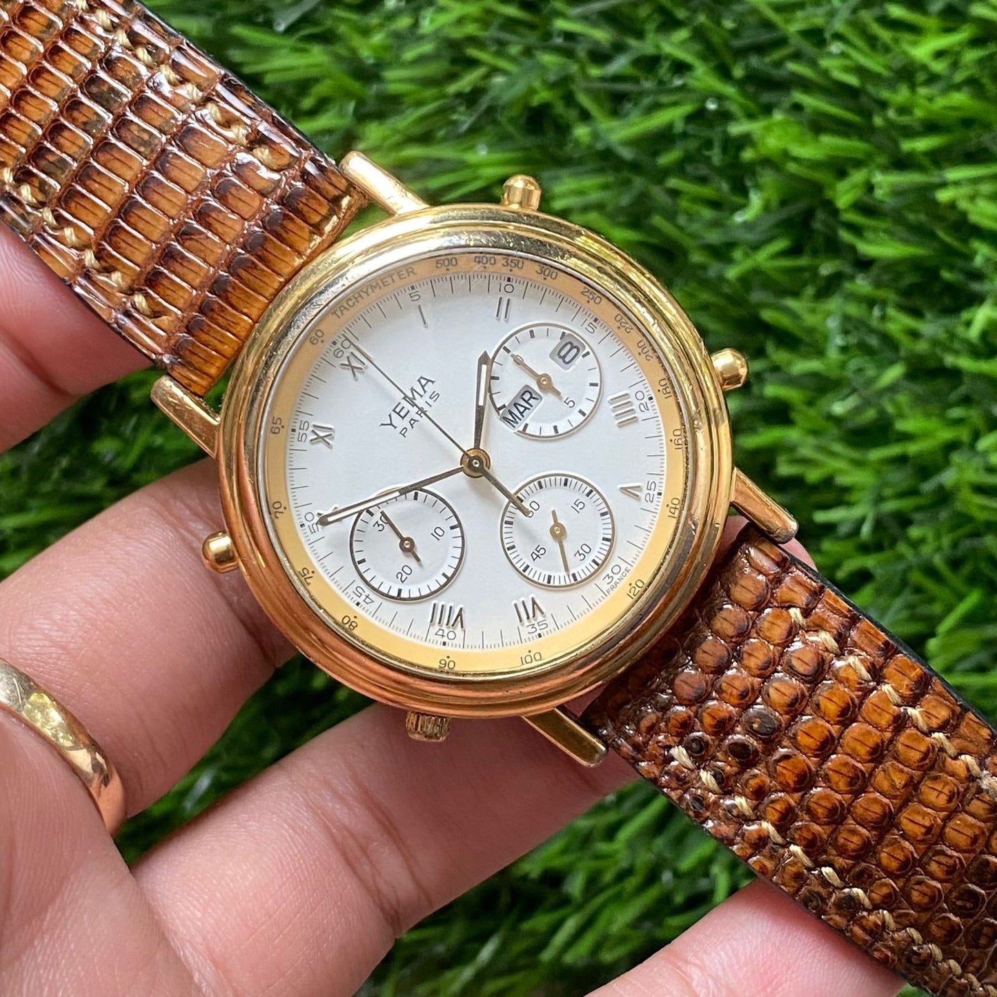 Rare Yema Paris Chronograph Quartz 7A38 Roman Index White Dial Vintage Men Watch
