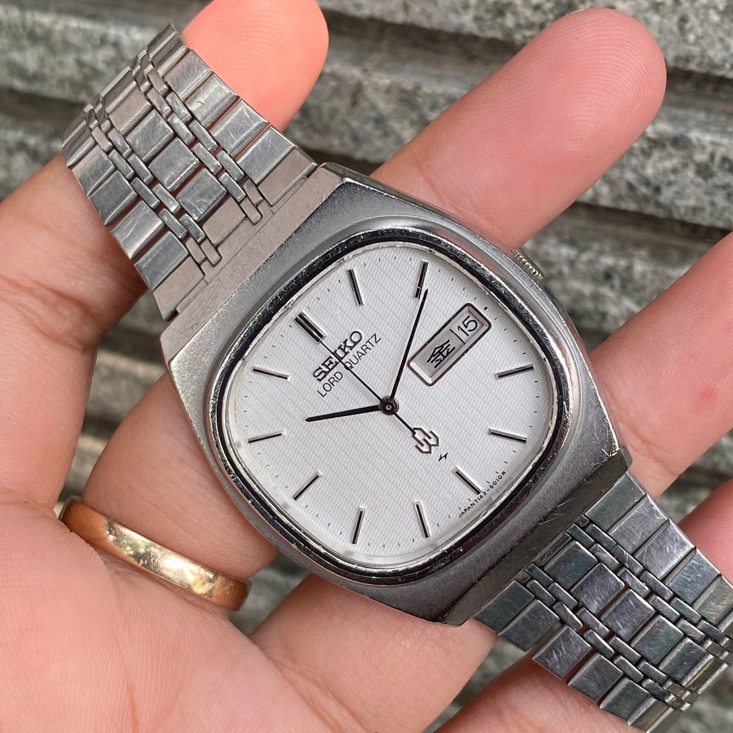 RARE Seiko Lord Quartz 7143-5010 Silver Dial Day Date JDM Watch Dress Vintage