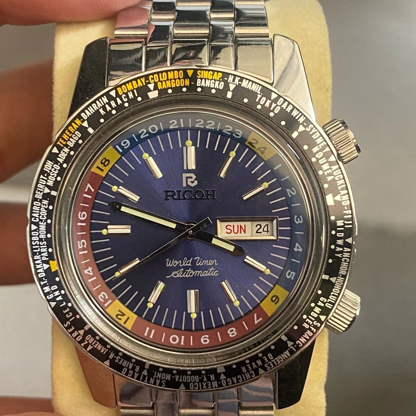 Rare Ricoh World Timer Blue Dial Automatic 61215A Day Date Vintage Men Watch