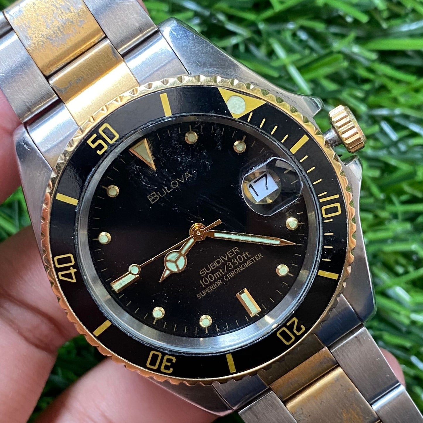 Rare Bulova Trident Subdiver Black Dial Date Two Tone Quartz Watch Men JR