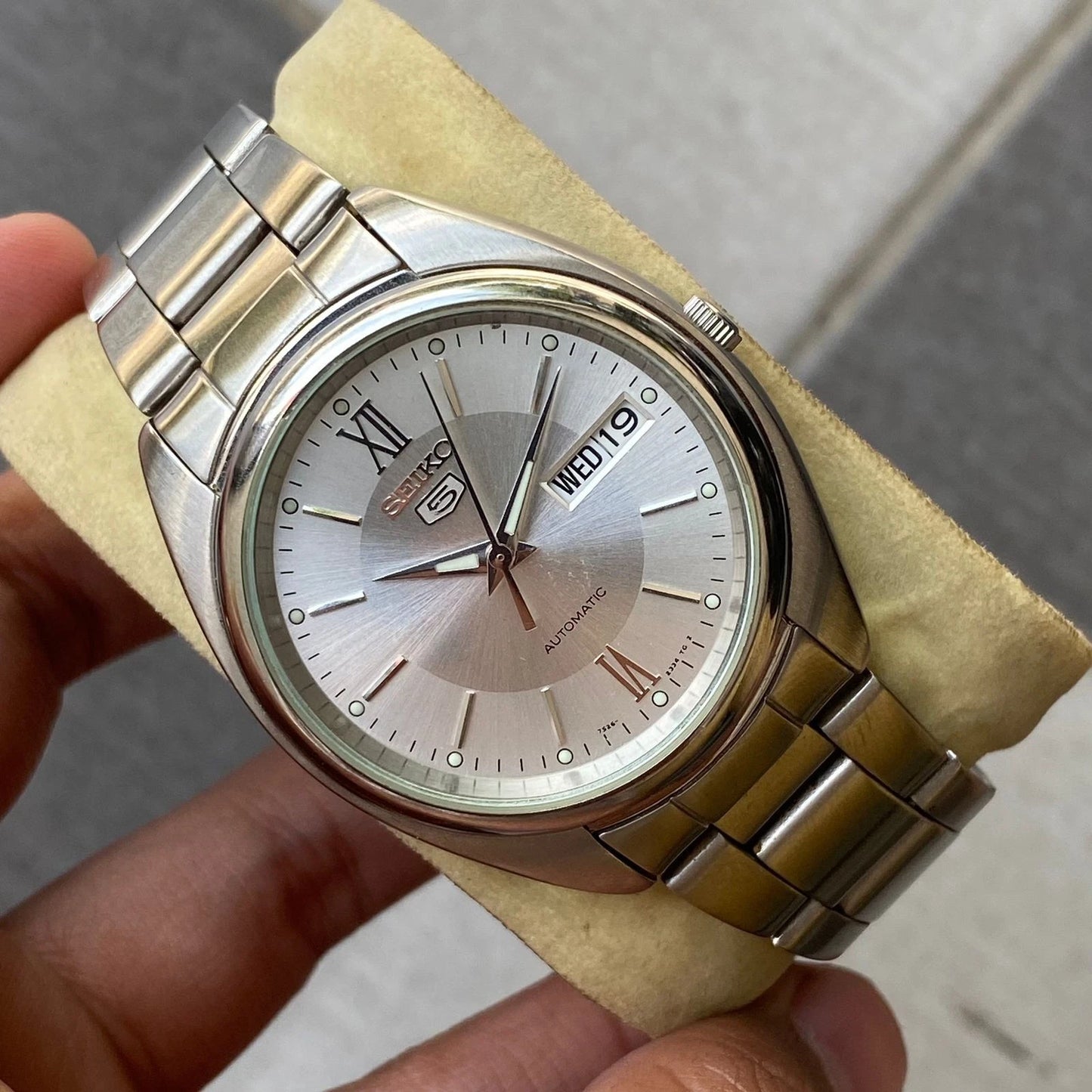 Rare Seiko 5 SNXA19 Automatic 7s26-0430 Silver Dial Day Date Steel Vintage Watch