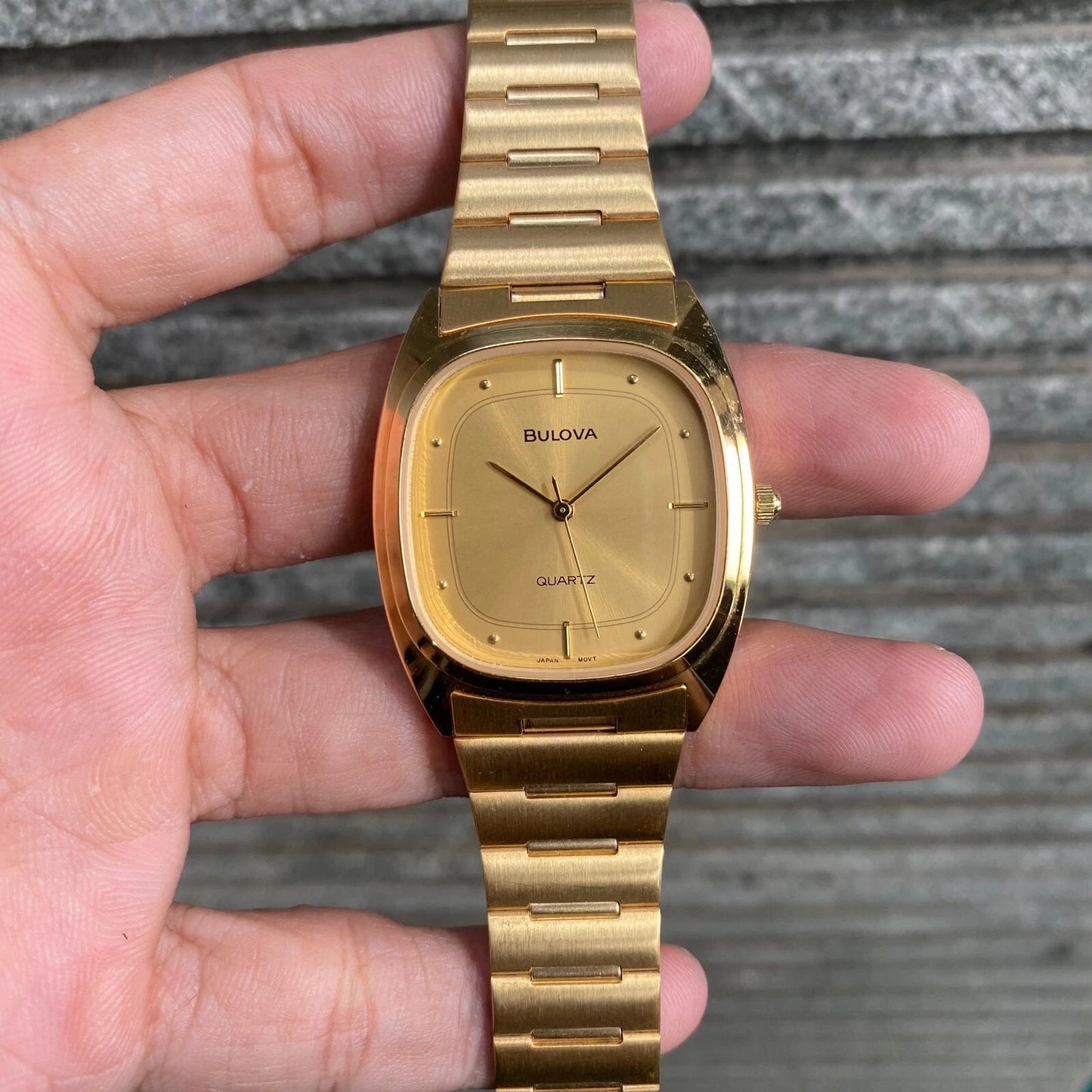 Rare BULOVA Tank 96C143 Quartz Swiss Made Full Gold Men Watch Vintage