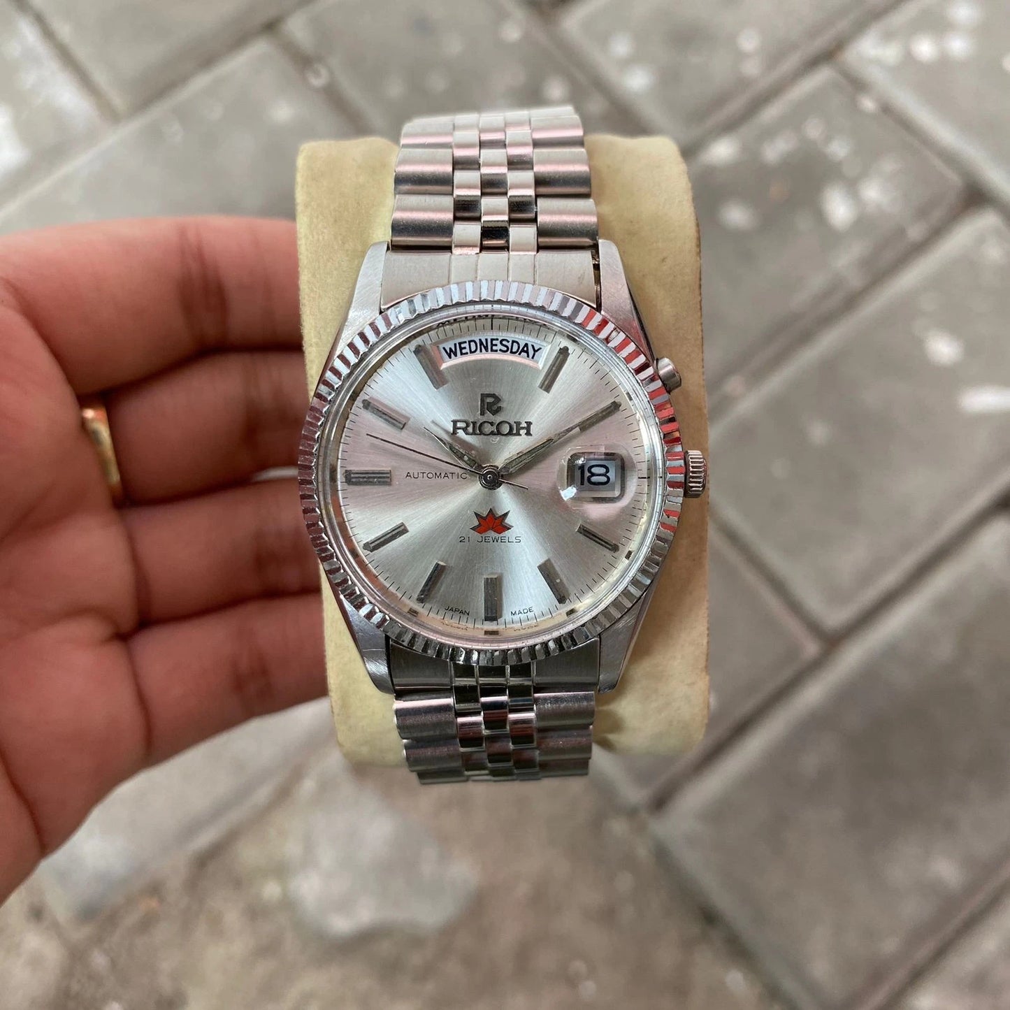 Rare Ricoh President Automatic Silver Dial Day Date Maple Leaf Vintage Watch Men