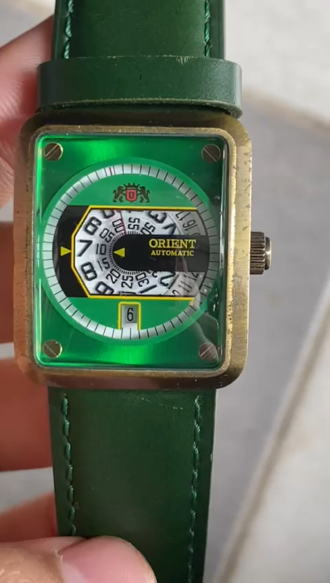 Rare Orient Jumping Hour NRAK-A0 Jump Hour Automatic Green Dial Vintage Watch