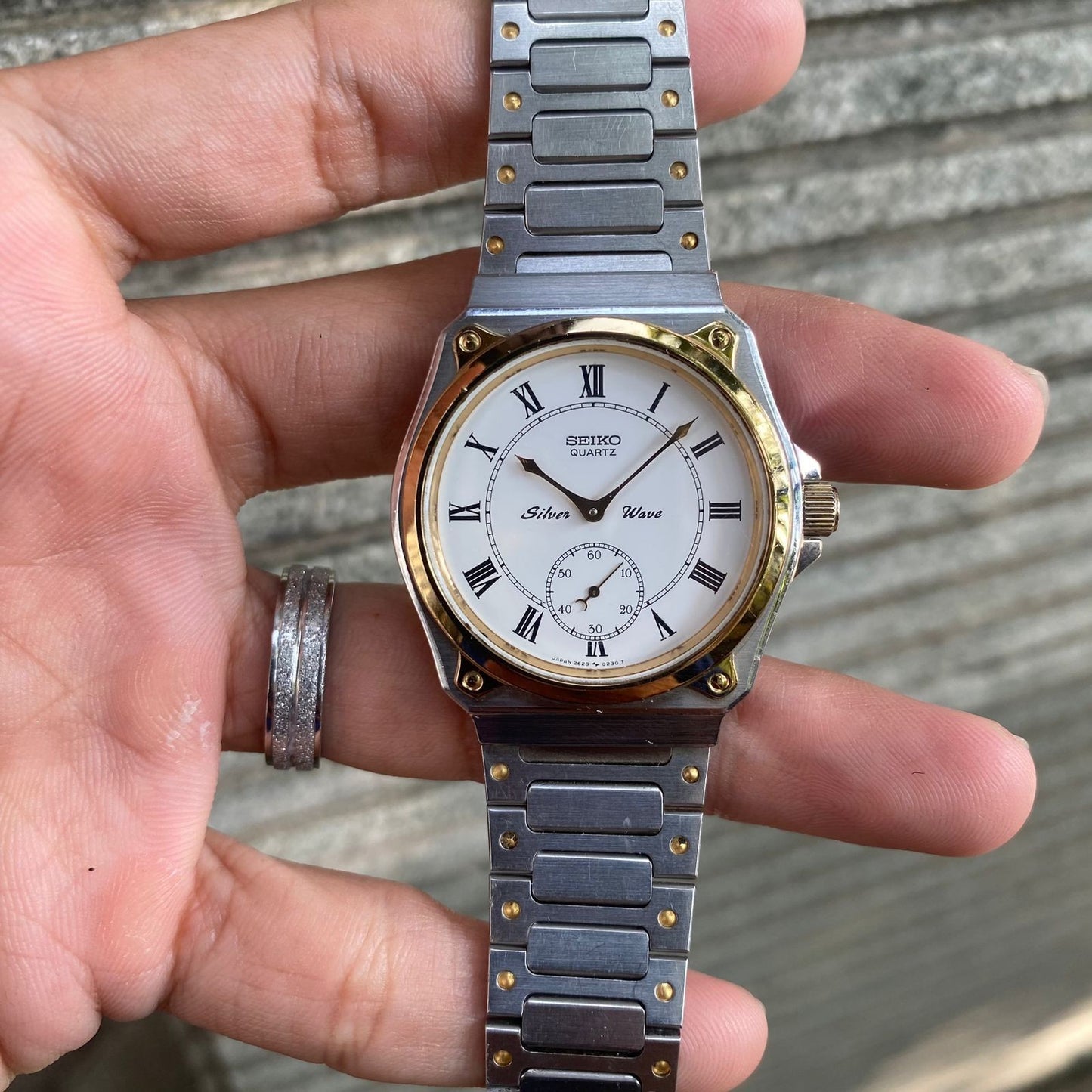 RARE Seiko Silver Wave Quartz 2628-0060 Two Tone Sub Sec Oak Style Vintage Watch
