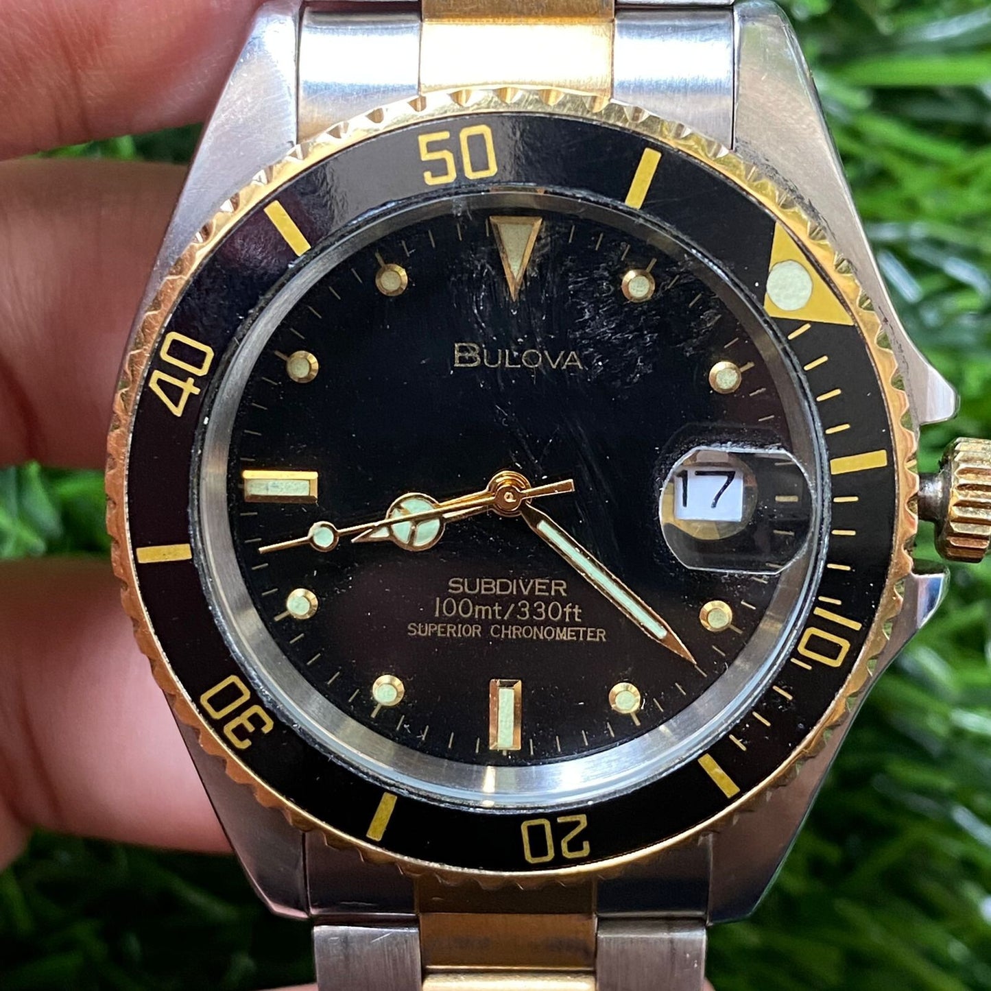 Rare Bulova Trident Subdiver Black Dial Date Two Tone Quartz Watch Men JR