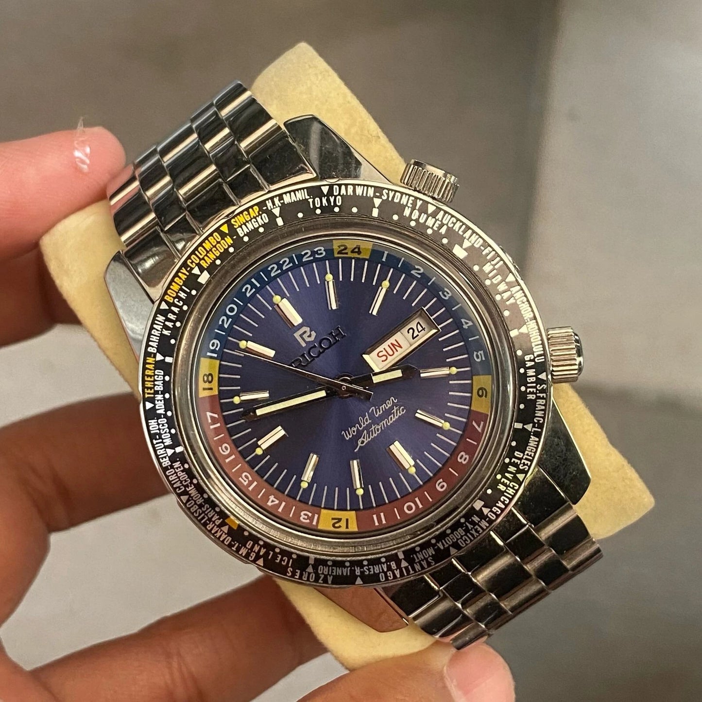 Rare Ricoh World Timer Blue Dial Automatic 61215A Day Date Vintage Men Watch