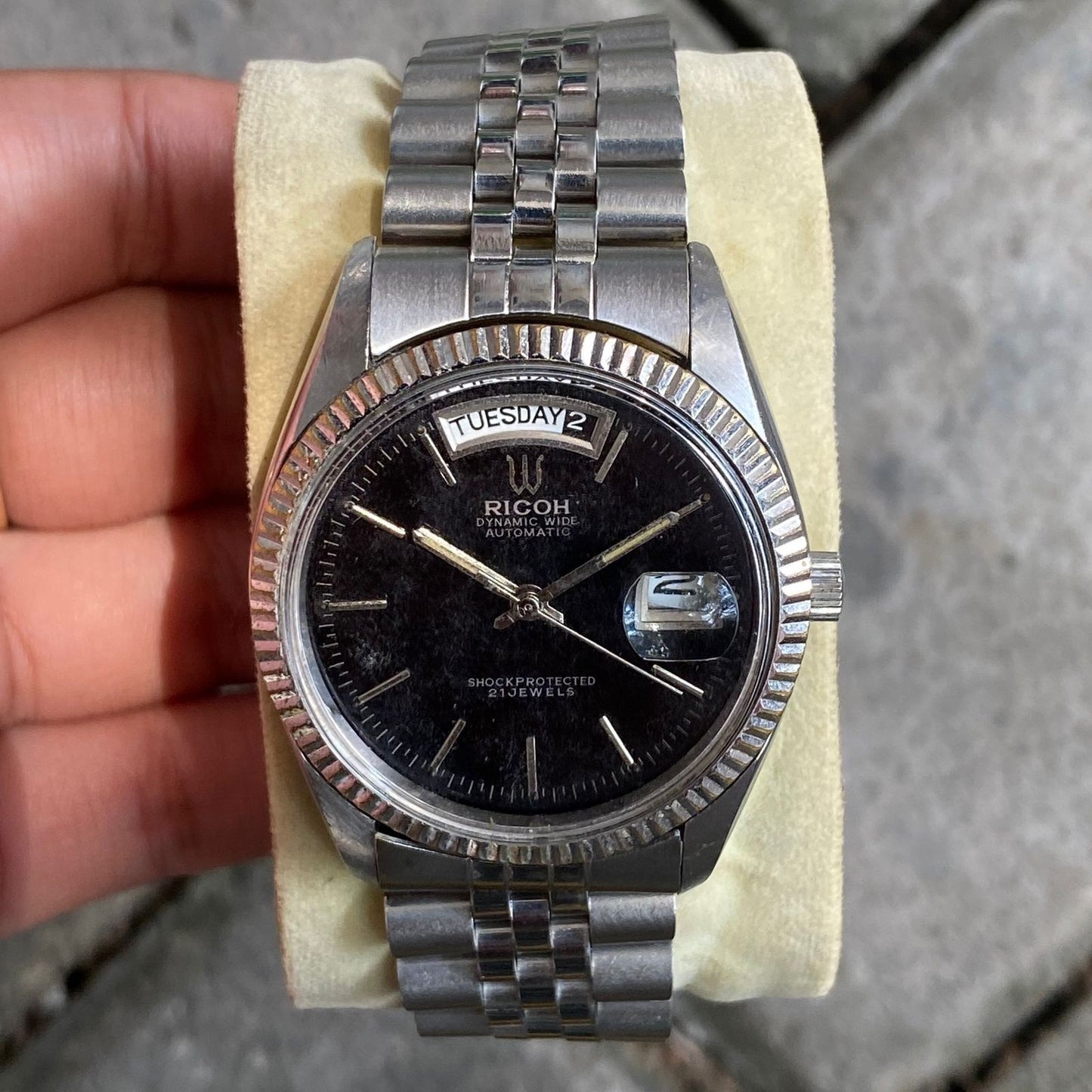 Rare Ricoh President Dynamic Wide Black Dial Automatic 21 Jewels Vintage Watch