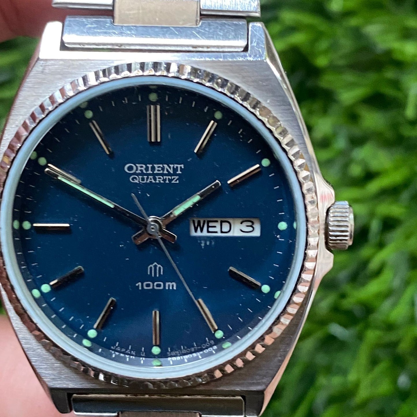 Rare Orient Quartz Day Date Blue Dial Stainless Baton Dress Watch Vintage Men JR