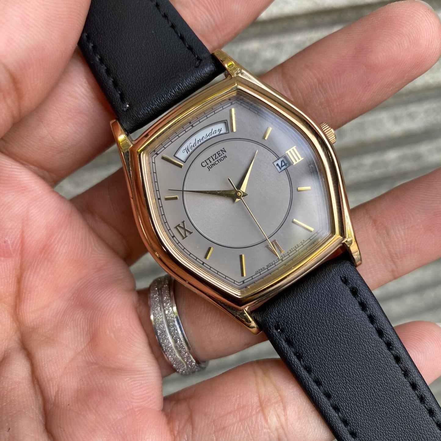 RARE Citizen Juncton President Day Date Quartz Tonneau Case Grey Vintage Watch