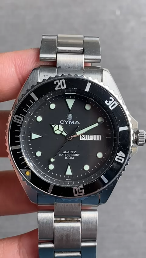 Rare Cyma Diver 8061544 Black Dial Quartz Swiss Made Vintage Men Watch Sport