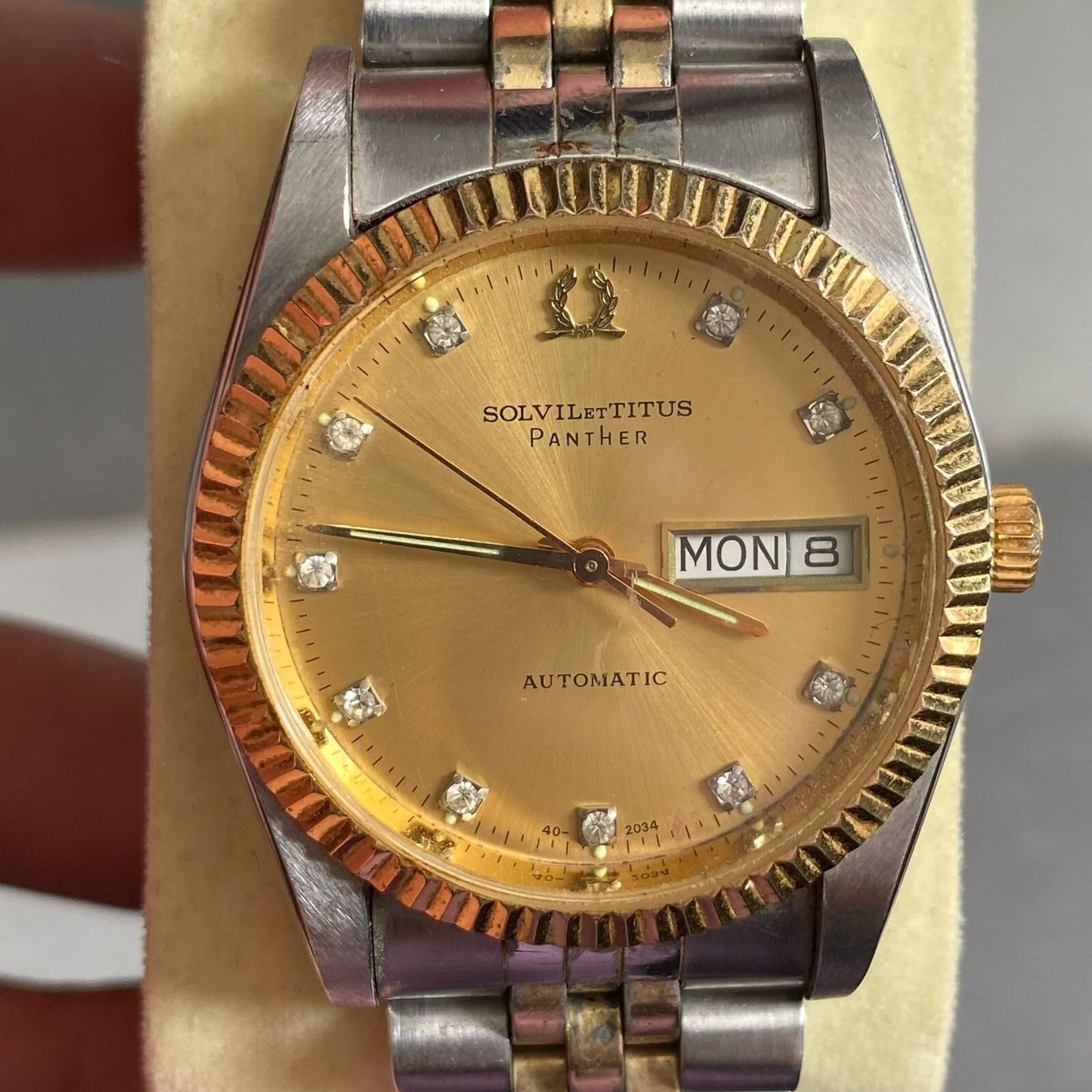 RARE Solvil et Titus Automatic Index Diamond Day Date Two Tone Vintage Watch