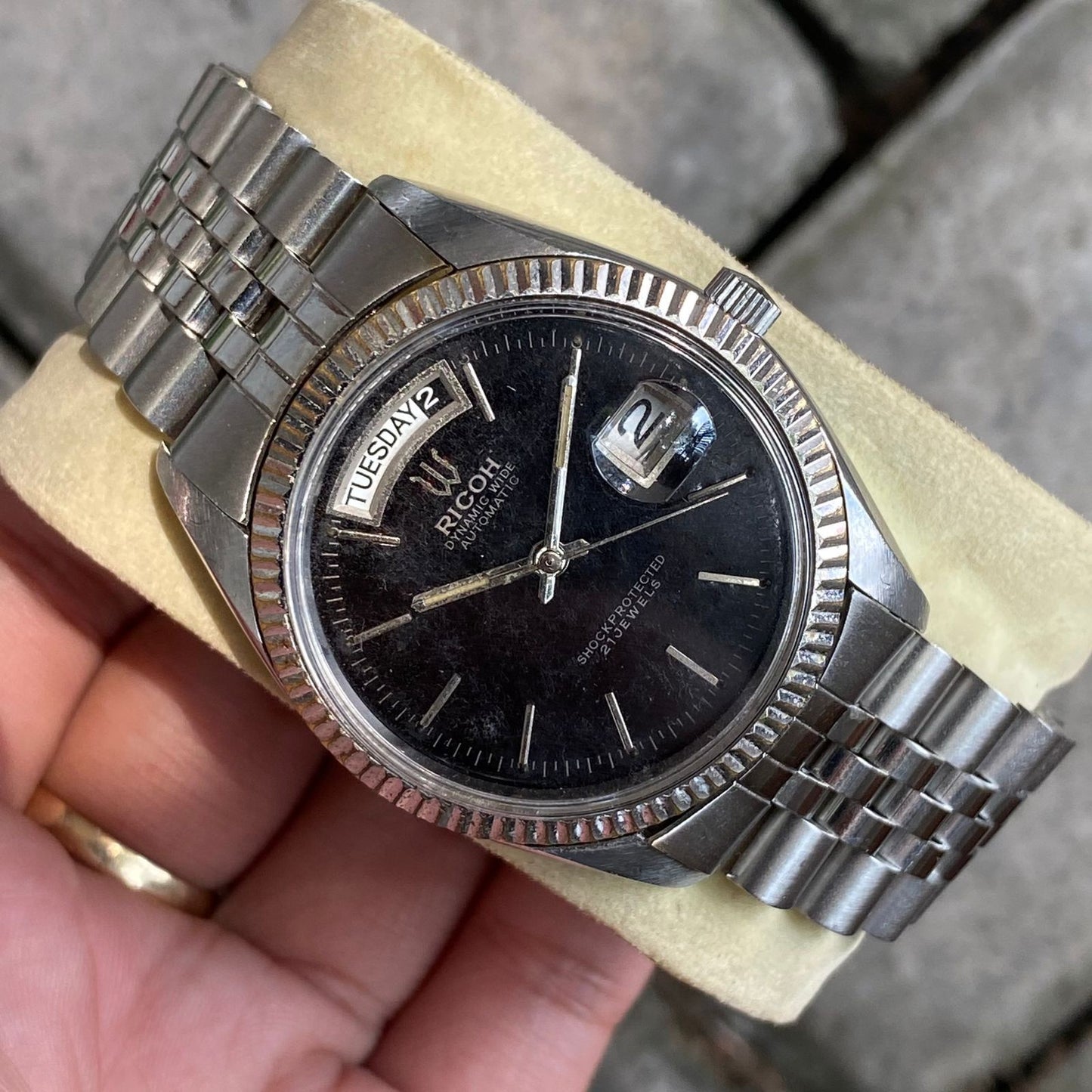 Rare Ricoh President Dynamic Wide Black Dial Automatic 21 Jewels Vintage Watch