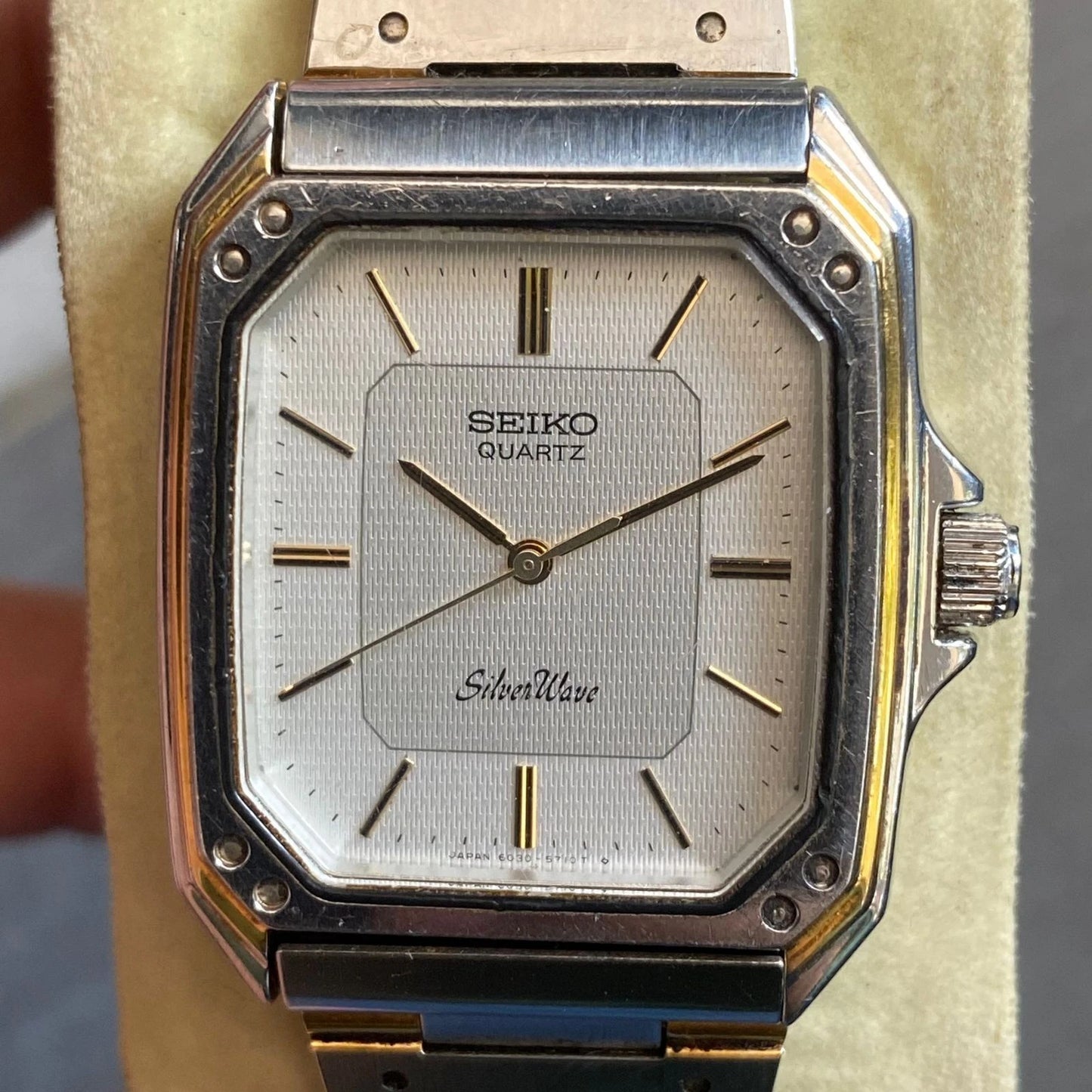 Rare Seiko Silverwave Quartz 6030-5530 White Dial Tank Vintage Dress Watch Men
