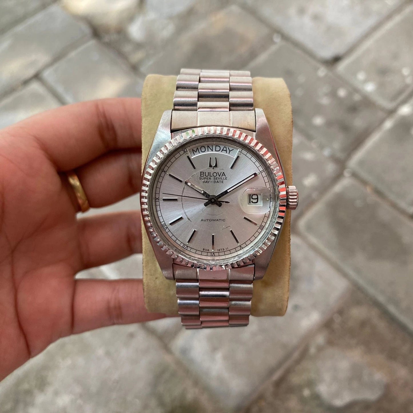 Rare Bulova President Super Seville Day Date Automatic Silver Vintage Watch Men