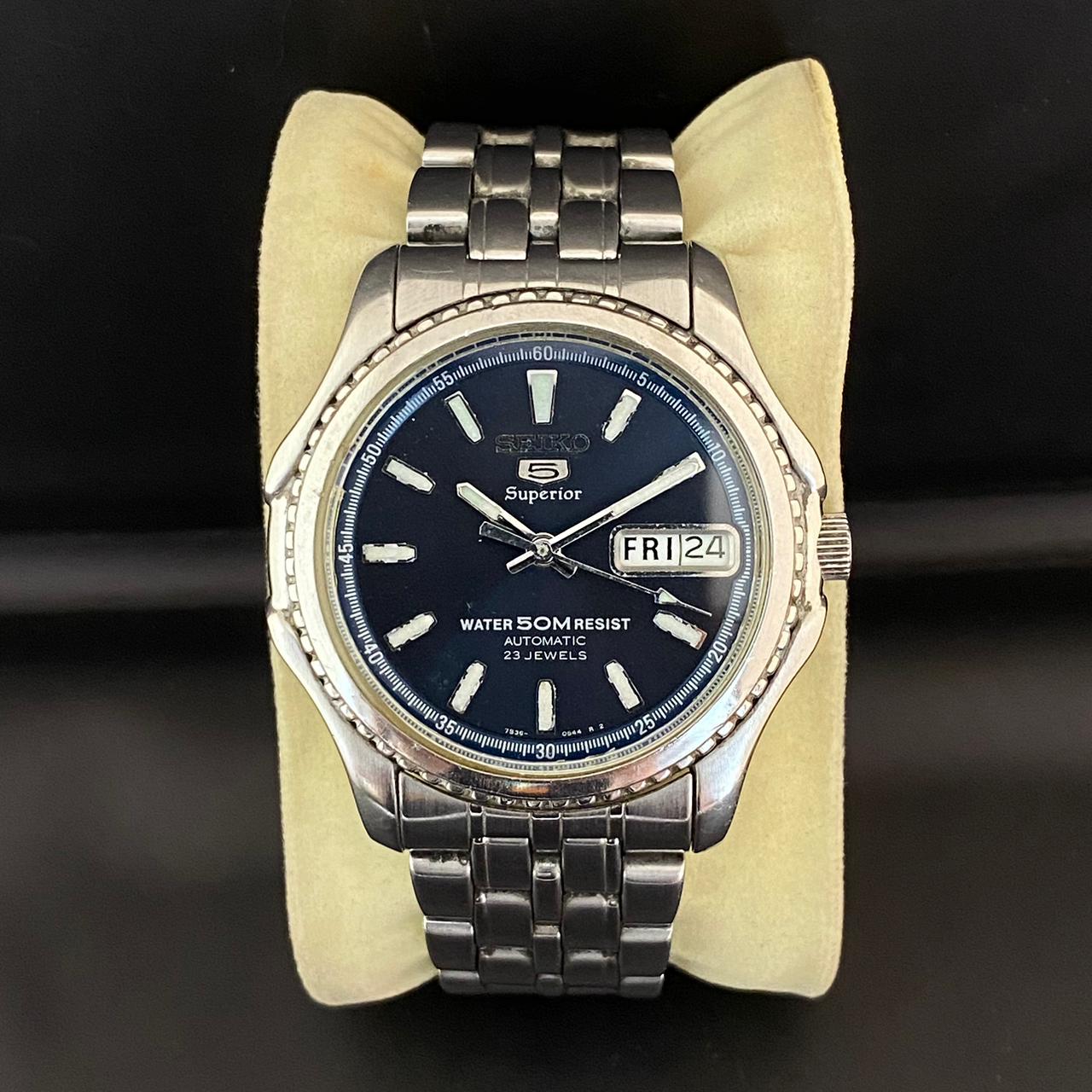 Rare Seiko Superior SKZ049 Automatic 7S36 Blue Sunburst Dial 70's Vintage Watch
