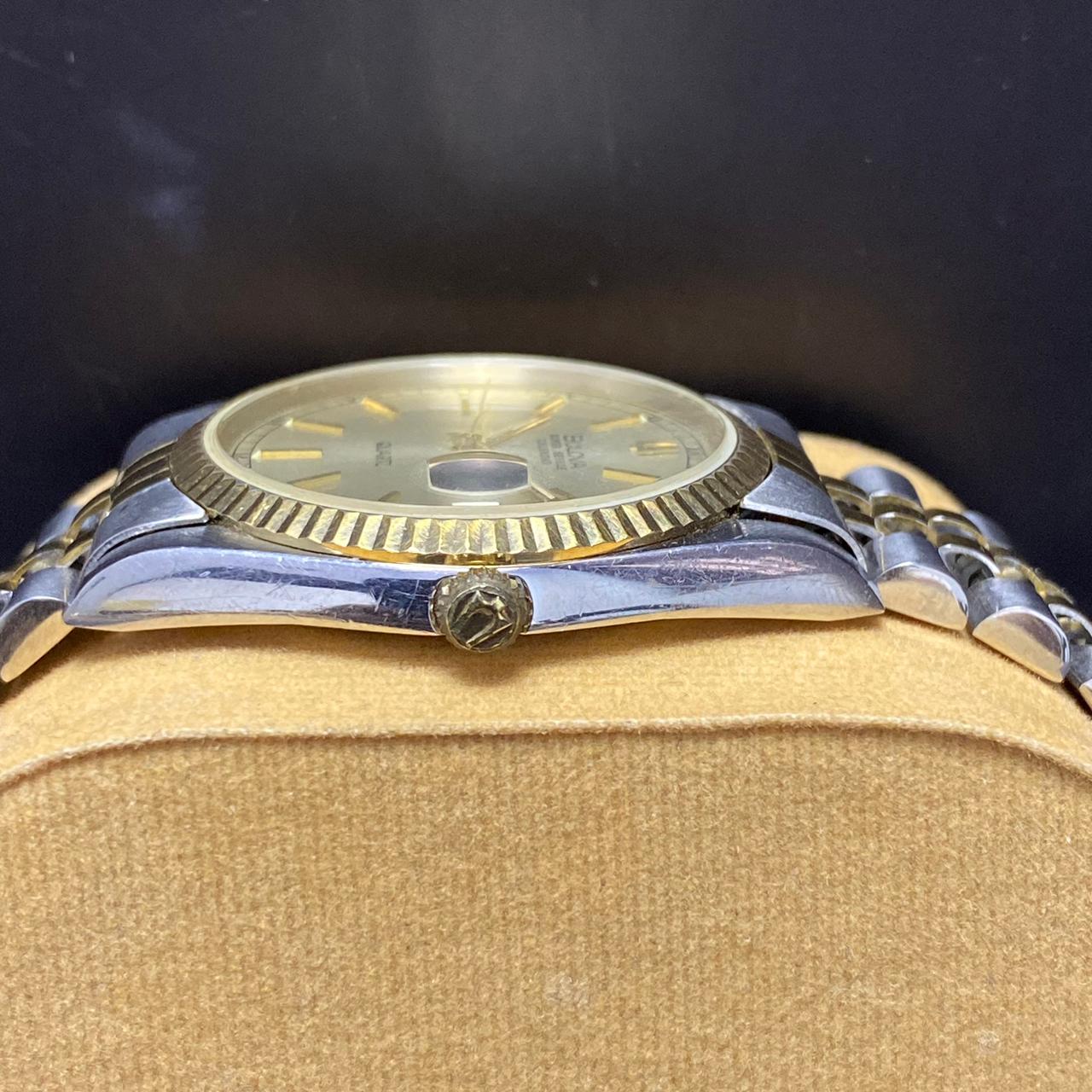 Rare Bulova Super Seville Calender Quartz Two Tone Gold Dial Vintage Watch Men