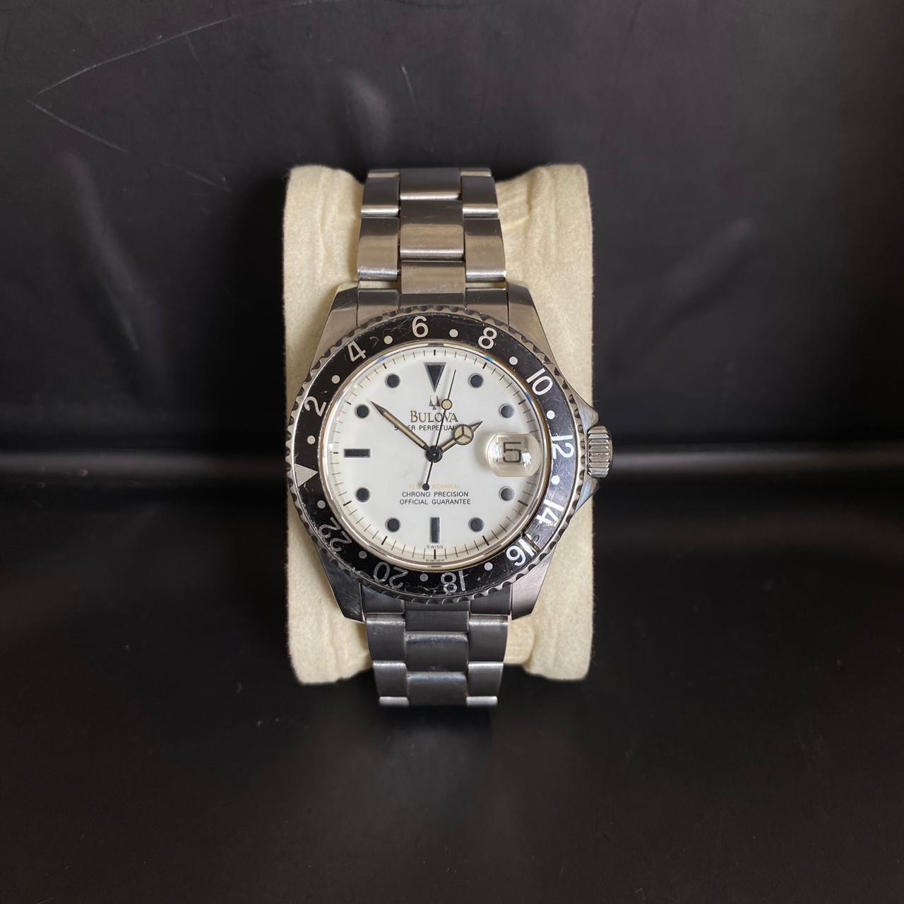 Rare Bulova Super Perpetual Date Automatic White Dial Black 1990s Swiss Watch