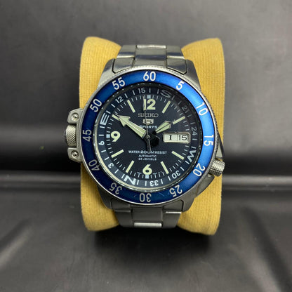 Rare Seiko 5 Sports SKZ209 Automatic Atlas Map Meter Land Shark Blue Dial Watch