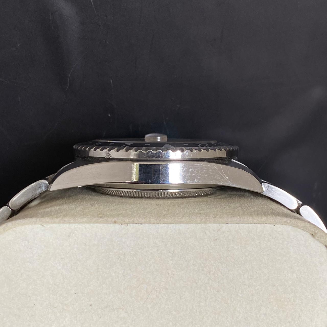 Rare Bulova Super Perpetual Date Automatic White Dial Black 1990s Swiss Watch