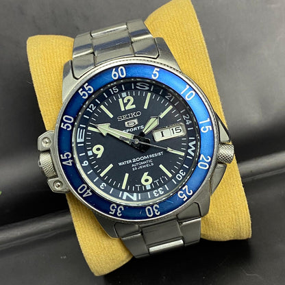 Rare Seiko 5 Sports SKZ209 Automatic Atlas Map Meter Land Shark Blue Dial Watch