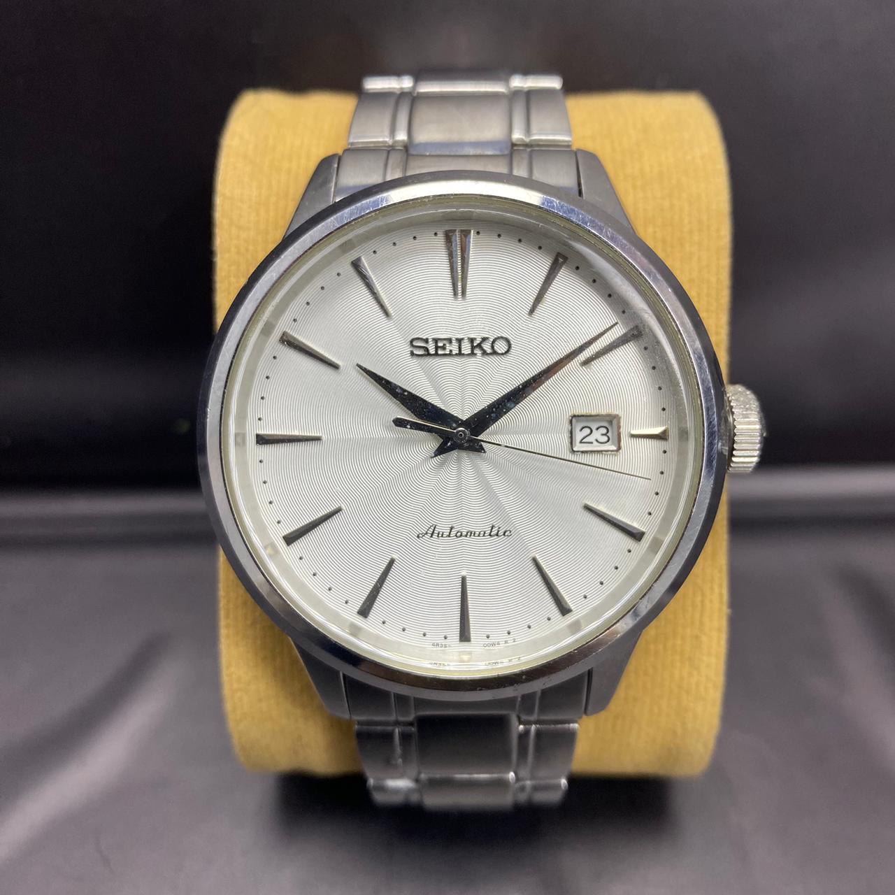 RARE Seiko SRP701 Automatic 4R35-00P0 Silver Dial Date Dress Watch Neo Classic