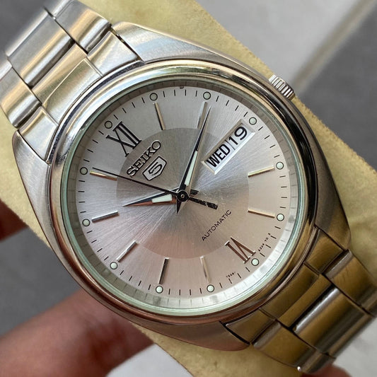 Rare Seiko 5 SNXA19 Automatic 7s26-0430 Silver Dial Day Date Steel Vintage Watch