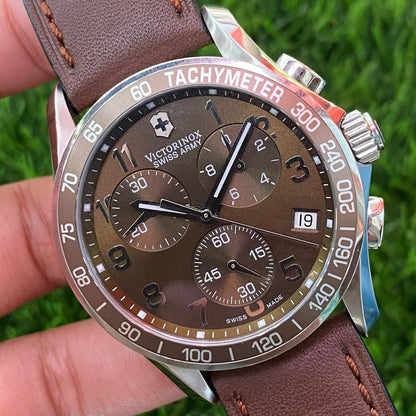 Rare Victorinox Swiss Army V251151  Chronograph Brown Dial Swiss Watch Men