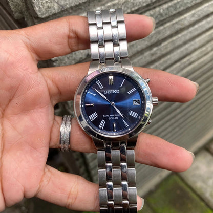RARE Seiko Date Radio wave control Silver Round Solar Mens Watch Authentic