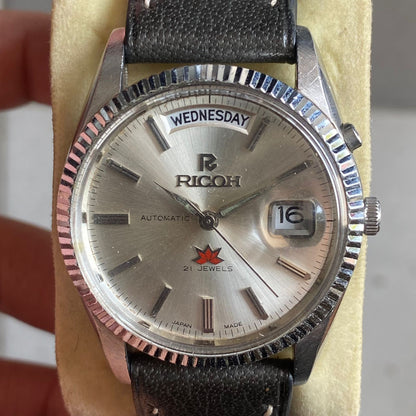 Rare Ricoh President Automatic Silver Dial Maple Leaf Day Date Vintage Watch Men