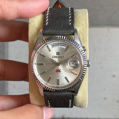 Rare Ricoh President Automatic Silver Dial Maple Leaf Day Date Vintage Watch Men