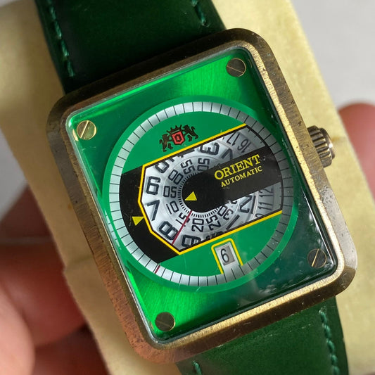 Rare Orient Jumping Hour NRAK-A0 Jump Hour Automatic Green Dial Vintage Watch