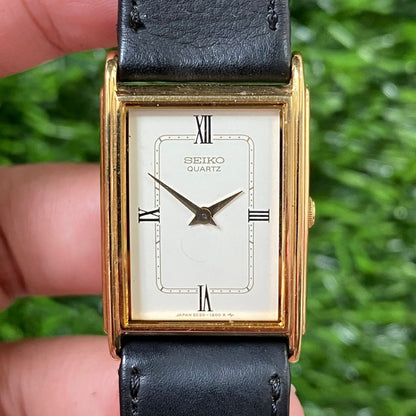 Rare Seiko Tank Quartz 2020-5670 White Dial Roman Index Watch Dress Classic