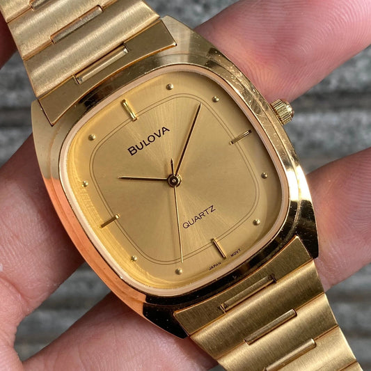 Rare BULOVA Tank 96C143 Quartz Swiss Made Full Gold Men Watch Vintage