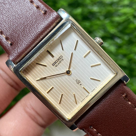 Rare Seiko Quartz Tank Baton Index Aging Dial Patina Dress Watch Vintage Classic